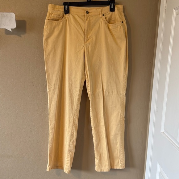 Talbots Women’s stretch yellow jeans size 14 - Picture 3 of 12